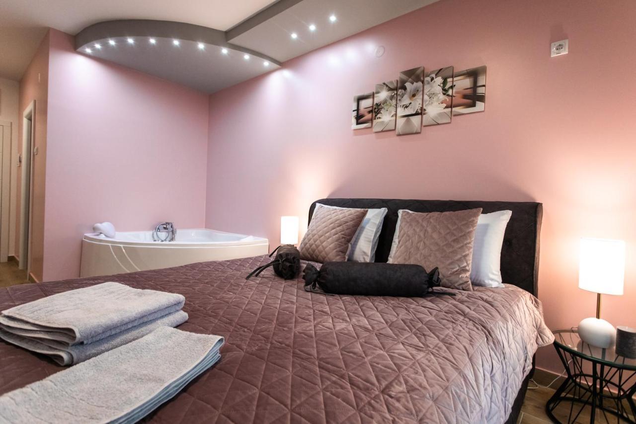 Room Jacuzzi “Athena” سوبوتيتْسا المظهر الخارجي الصورة