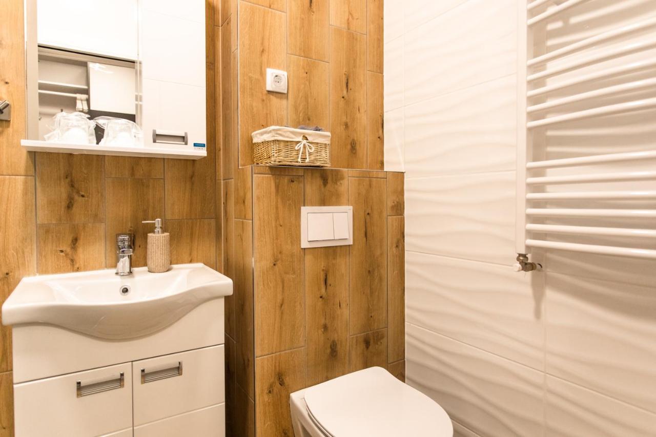 Room Jacuzzi “Athena” سوبوتيتْسا المظهر الخارجي الصورة